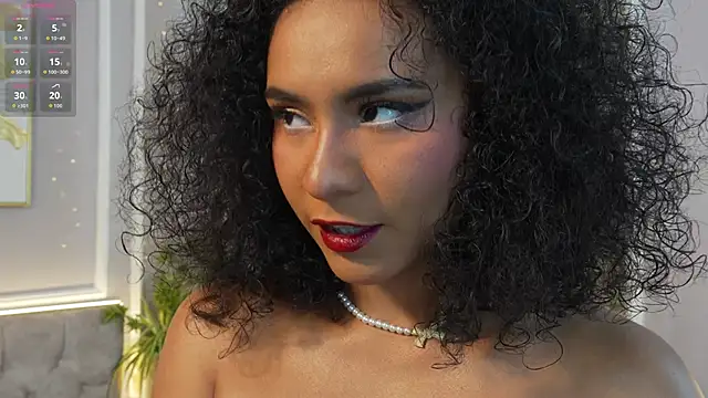 ellette   online show from February 12, 7:31 pm