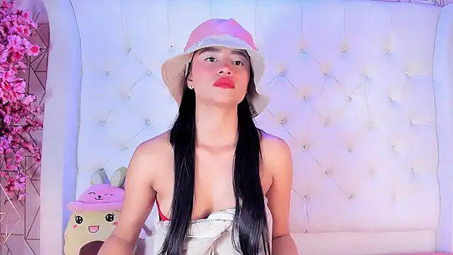 AngeliqueRouse online show from November 21, 5:39 am