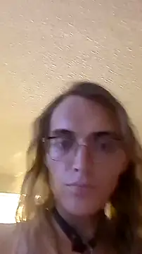 Snapshot of BlondeyMiyMiy chatting on September 25, 10:08 am BlondeyMiyMiy online show from September 25, 10:08 am