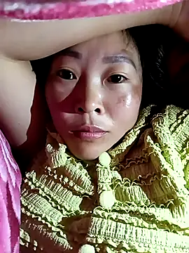 Snapshot of vivi_cute chatting on September 21, 10:33 pm vivi cute online show from September 21, 10:33 pm