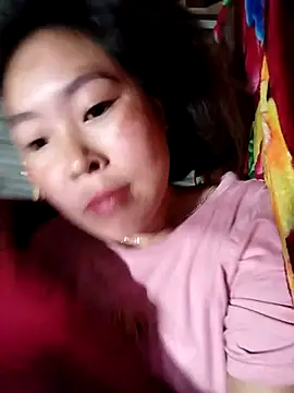 Snapshot of vivi_cute chatting on October 2, 1:18 pm vivi cute online show from October 2, 1:18 pm