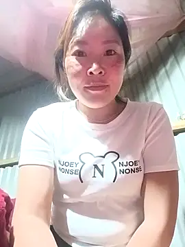 Snapshot of vivi_cute chatting on October 8, 7:11 pm vivi cute online show from October 8, 7:11 pm