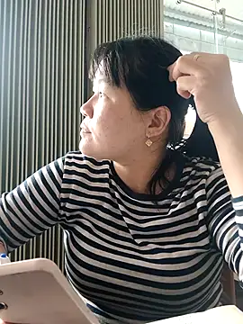 Snapshot of _Babyrose_ chatting on October 12, 6:12 am Babyrose online show from October 12, 6:12 am