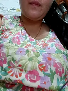 Snapshot of _Babyrose_ chatting on November 21, 2:27 pm Babyrose online show from November 21, 2:27 pm