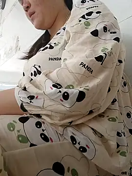 Snapshot of _Babyrose_ chatting on December 19, 3:02 am Babyrose online show from December 19, 3:02 am