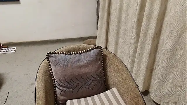 Snapshot of Shi_luo2025 chatting on September 17, 3:46 pm Shi luo2025 online show from September 17, 3:46 pm