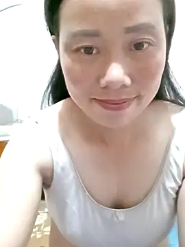 Snapshot of LyyChac chatting on October 11, 6:56 am LyyChac online show from October 11, 6:56 am