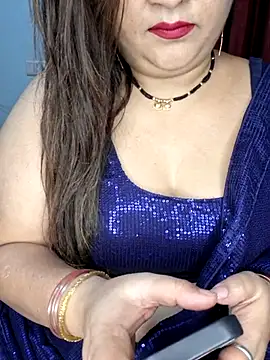indian-hotmilfs online show from November 21, 11:03 pm