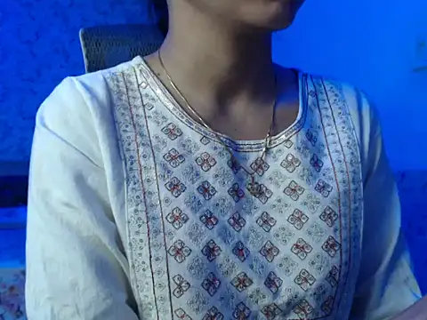 snow white123 online show from November 8, 8:40 pm