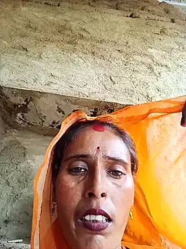 Snapshot of Arti13A chatting on June 27, 12:33 pm Arti13A online show from June 27, 12:33 pm