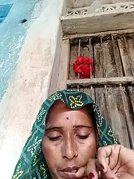 Snapshot of Arti13A chatting on July 19, 1:42 am Arti13A online show from July 19, 1:42 am