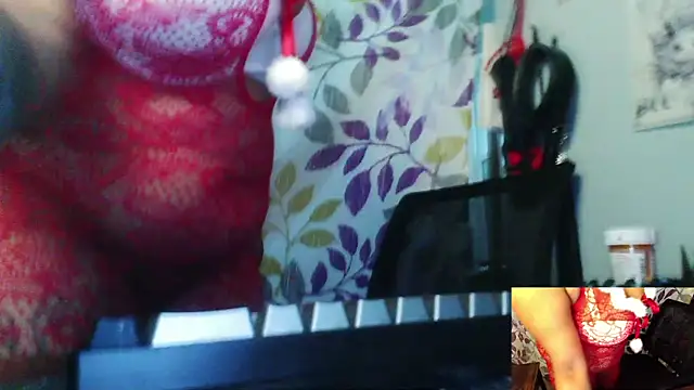 Mommybubbles2 online show from December 19, 2:35 pm