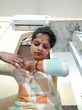 Snapshot of Sonam_dhakad chatting on February 19, 1:12 am Sonam dhakad online show from February 19, 1:12 am