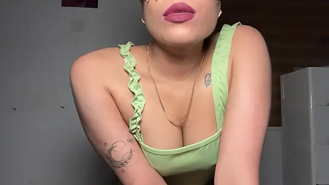 LucytheDevilQueen online show from May 14, 3:30 pm