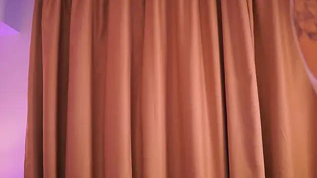 ChloeObril online show from April 26, 3:10 pm