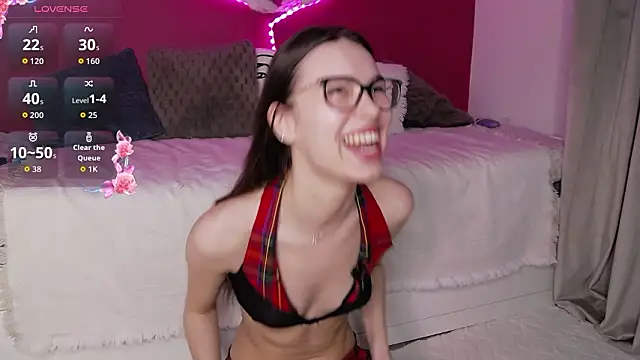 alexxisrae online show from February 4, 4:18 am