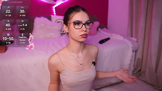 alexxisrae online show from February 26, 4:00 am