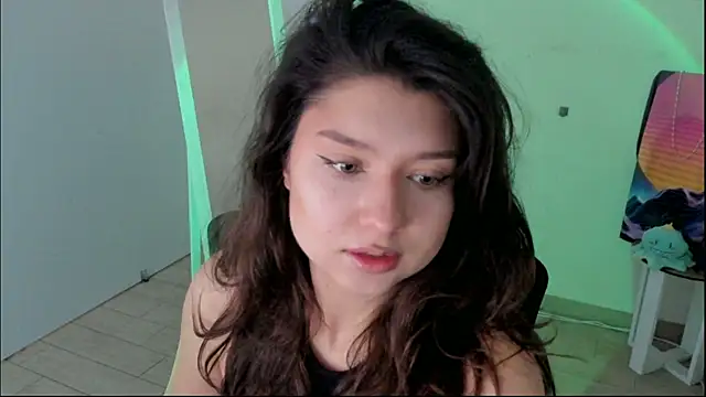 Snapshot of Sandra_Curly chatting on December 3, 10:41 pm Sandra Curly online show from December 3, 10:41 pm