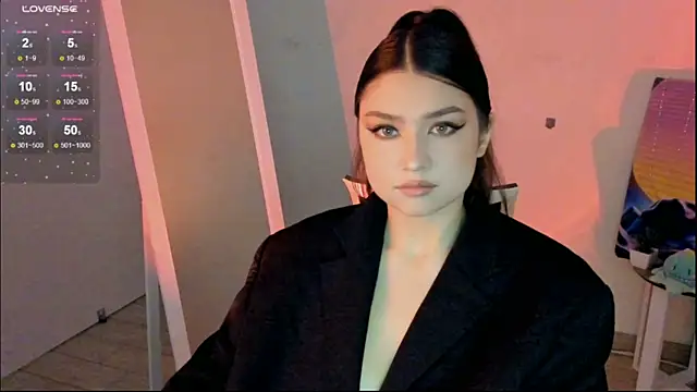 Snapshot of Sandra_Curly chatting on January 5, 11:41 pm Sandra Curly online show from January 5, 11:41 pm