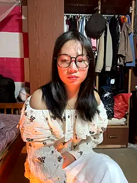 Snapshot of AAANINE22 chatting on October 30, 6:59 am AAANINE22 online show from October 30, 6:59 am