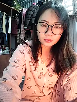 Snapshot of AAANINE22 chatting on November 12, 1:28 am AAANINE22 online show from November 12, 1:28 am