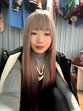 Snapshot of AAANINE22 chatting on November 27, 6:37 am AAANINE22 online show from November 27, 6:37 am