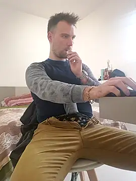 mrlyuis online show from January 15, 11:04 am