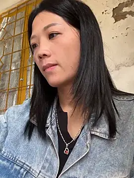 thaoyeuuu online show from October 6, 3:26 am