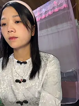 thaoyeuuu online show from October 25, 3:03 am