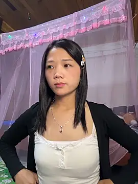 thaoyeuuu online show from October 28, 7:34 am