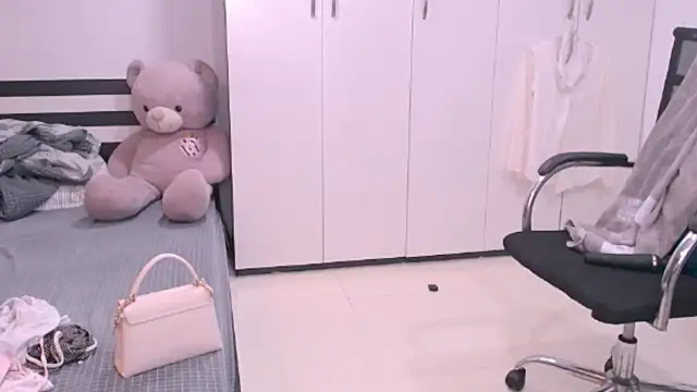 Snapshot of bunny_b4nny chatting on September 24, 2:42 pm bunny b4nny online show from September 24, 2:42 pm