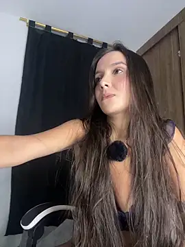 Snapshot of Scarlett05 chatting on September 14, 1:05 am Scarlett05 online show from September 14, 1:05 am