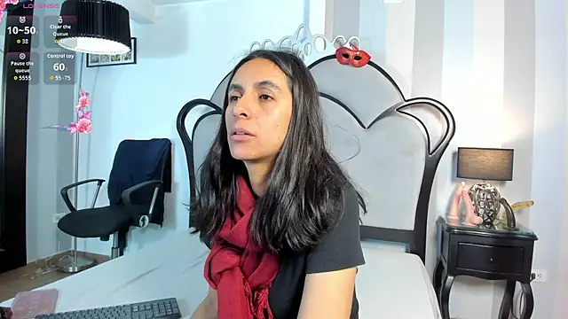 MiaAmore  online show from July 22, 2:09 pm