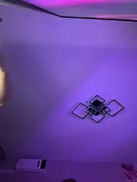 Mariiiiiway online show from December 13, 8:14 pm