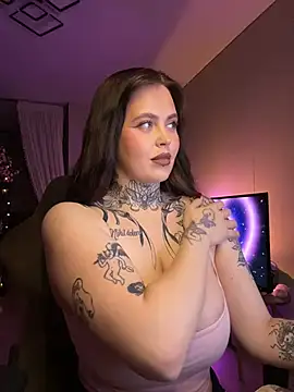 Mariiiiiway online show from July 24, 8:40 pm