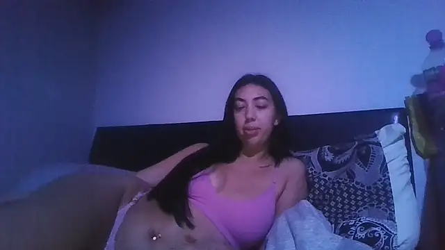 Snapshot of Miss_lunaxx chatting on November 13, 1:15 am Miss lunaxx online show from November 13, 1:15 am