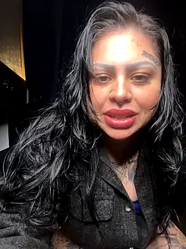 Snapshot of chicanachic13 chatting on October 23, 6:13 am chicanachic13 online show from October 23, 6:13 am