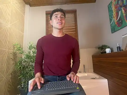 AustinJones  online show from January 31, 8:29 pm