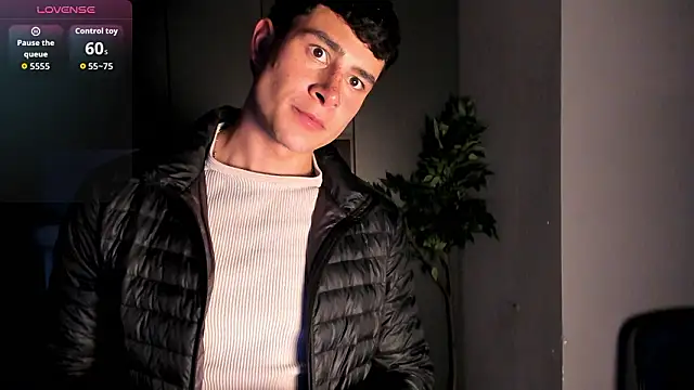 AustinJones  online show from March 8, 2:04 am