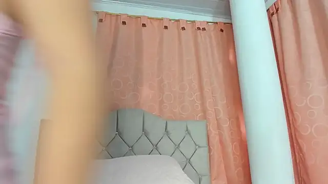 Snapshot of your_melany chatting on September 22, 5:04 pm your melany online show from September 22, 5:04 pm