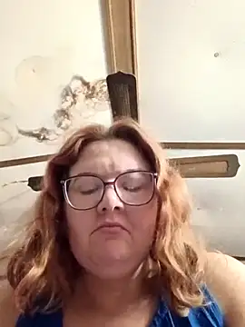 XEmoxkittyx online show from February 23, 7:00 pm