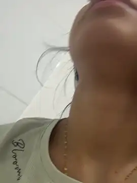 Snapshot of Victoria_alson chatting on October 16, 3:02 pm Victoria alson online show from October 16, 3:02 pm