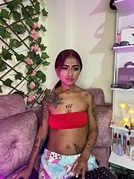 Snapshot of Dirty_isabella18 chatting on June 2, 12:01 am Dirty isabella18 online show from June 2, 12:01 am