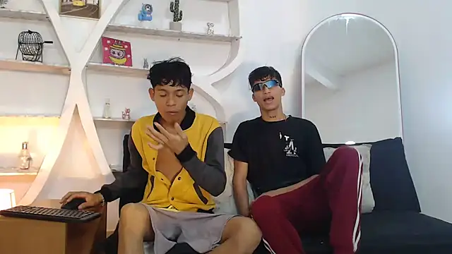 BEAUTY BOYS1 online show from September 16, 7:09 am