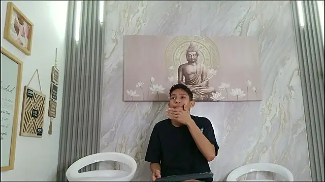 BEAUTY BOYS1 online show from February 4, 7:14 am