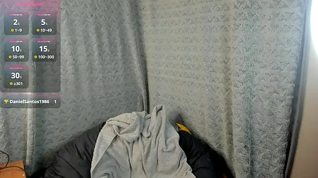 MiaLores online show from March 6, 9:06 am