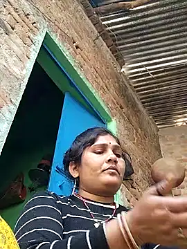 Snapshot of Rakhi_j chatting on November 15, 4:43 am Rakhi j online show from November 15, 4:43 am