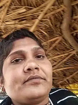 Snapshot of Rakhi_j chatting on February 3, 8:30 am Rakhi j online show from February 3, 8:30 am