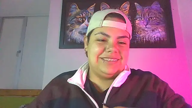 Hailey Curvy online show from October 2, 3:13 am