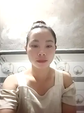 Snapshot of milo123-xx chatting on September 8, 4:39 pm milo123-xx online show from September 8, 4:39 pm